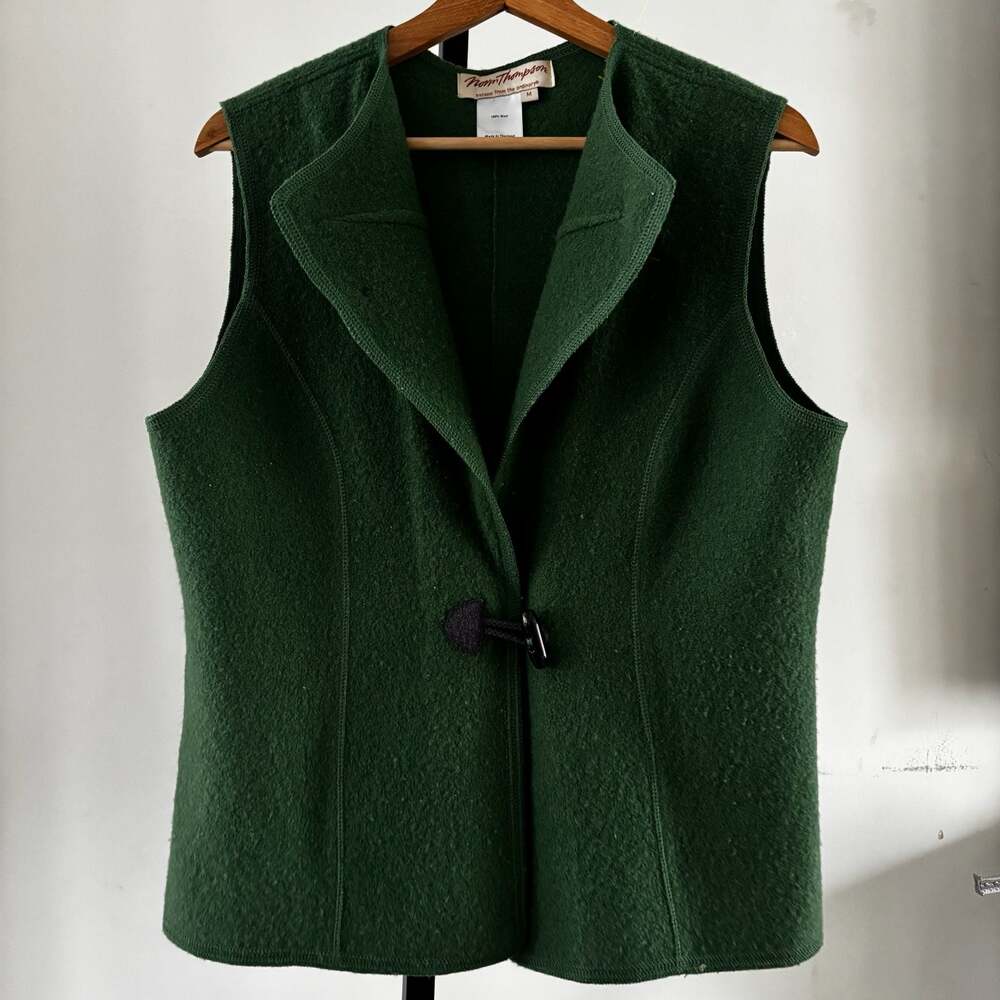Norm Thompson 100% Boiled Wool Toggle Vest Green Size M